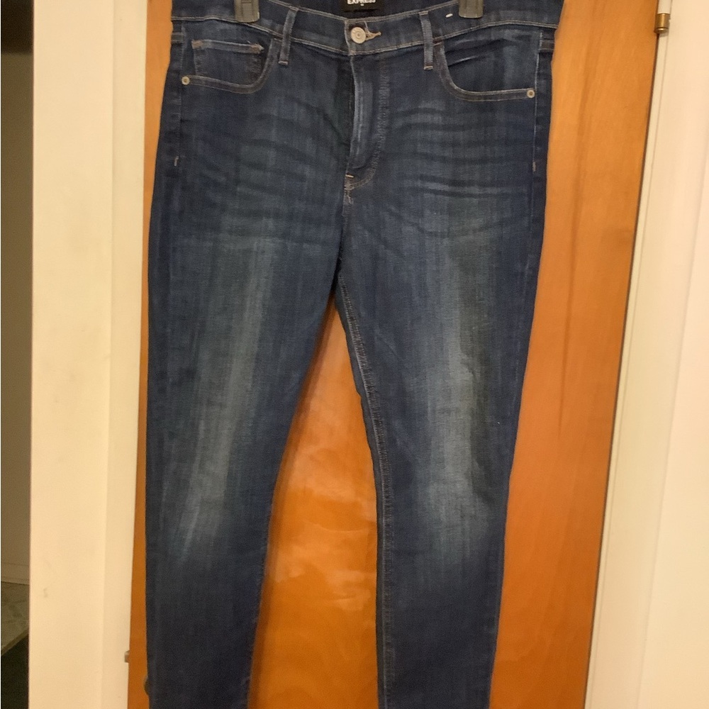 Classic Dark Wash Skinny Jeans